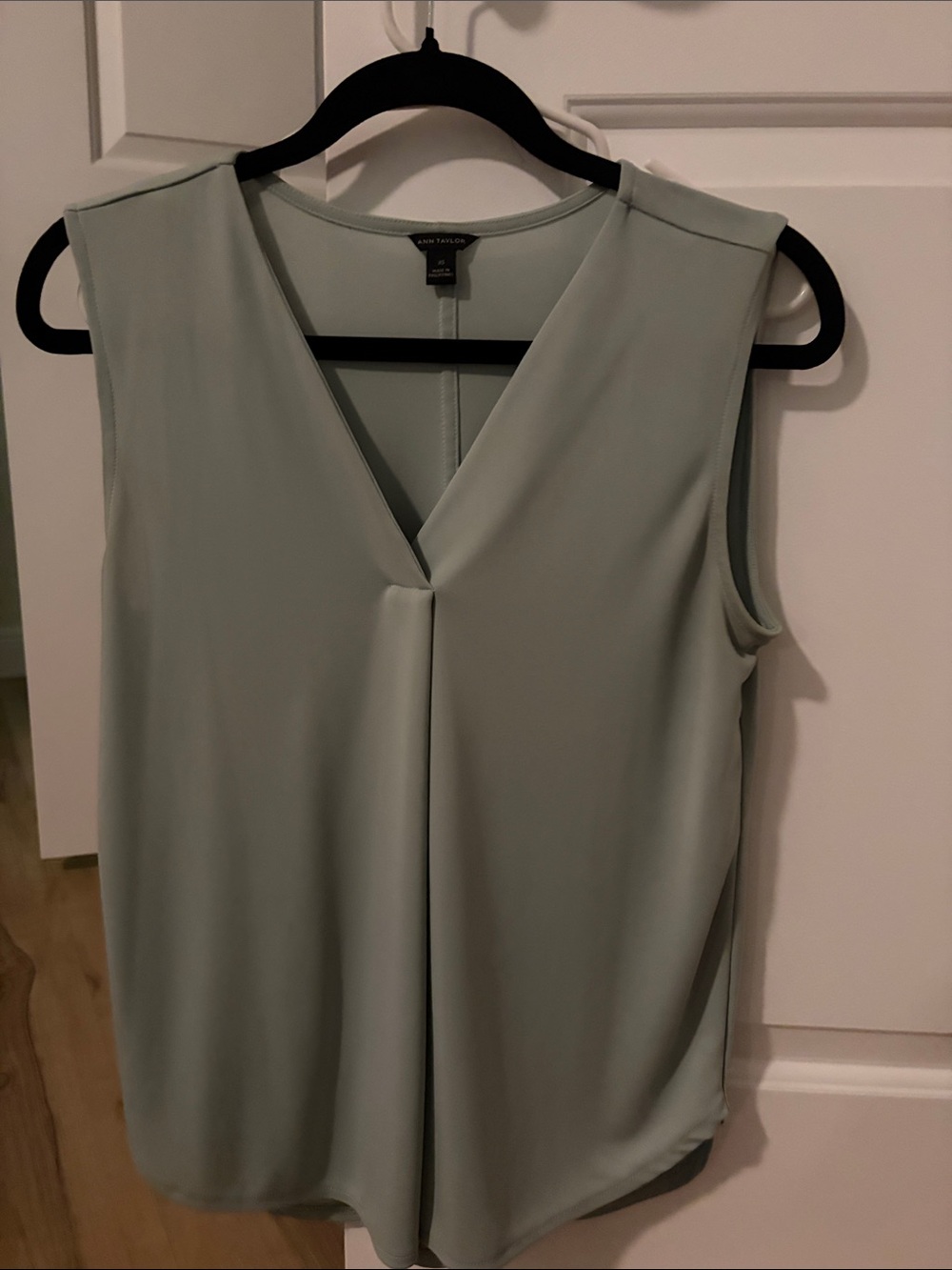 Ann Taylor Sleeveless V-Neck Pleat Top - Sage